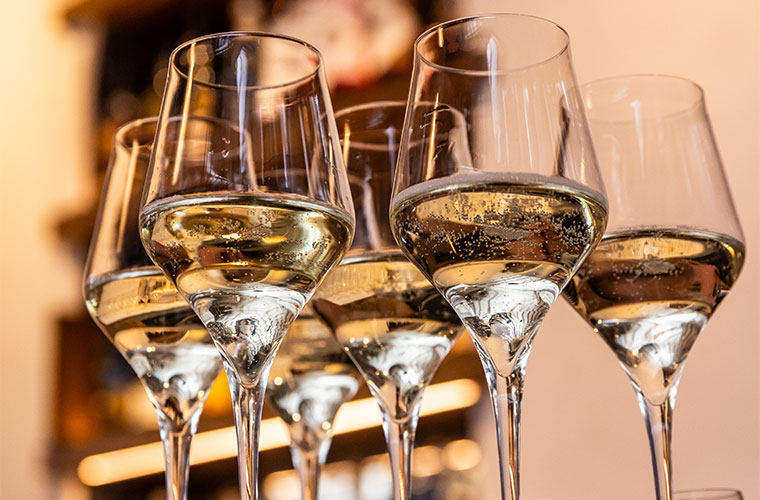 Bubbles are Up - Wine & Spirits Magazine - Vimarsana News